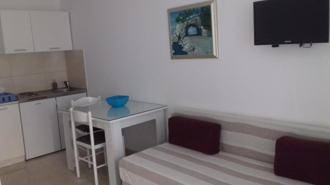 Apartments Lara Подгора Екстериор снимка