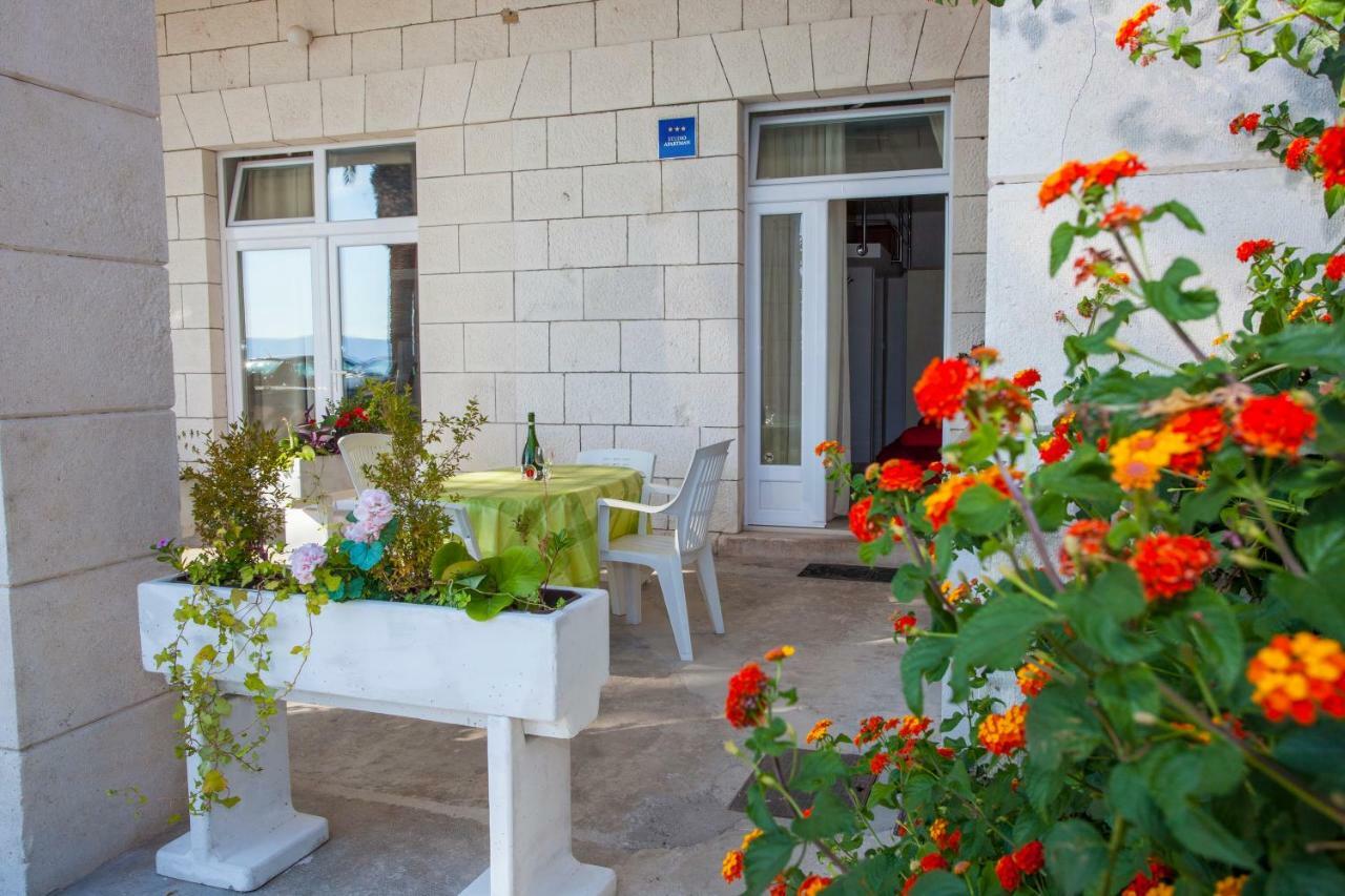 Apartments Lara Подгора Екстериор снимка