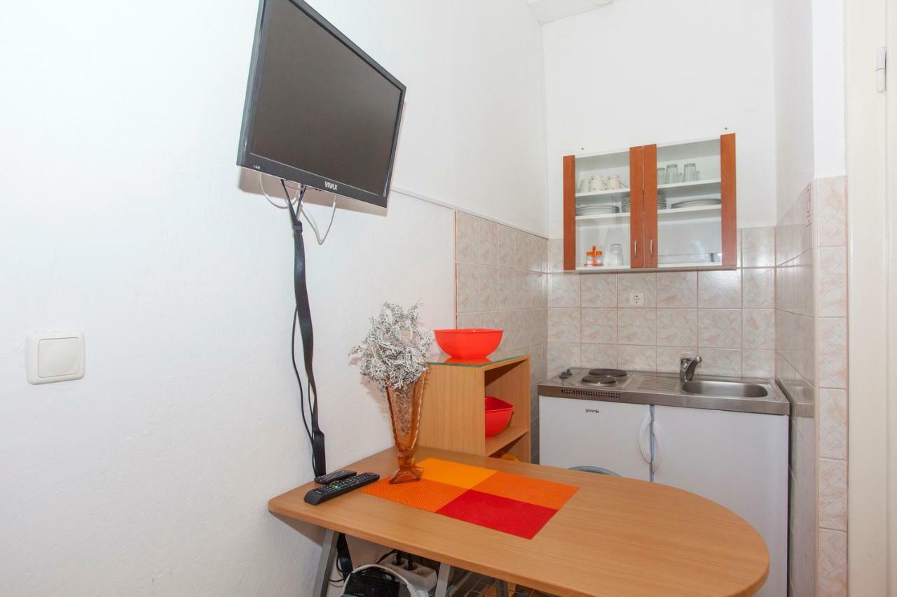 Apartments Lara Подгора Екстериор снимка